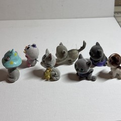Lot of 7 Vintage Kitty In My Pocket & Puppy Figures – Flocked Cats & Dog