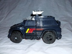 Used Transformers Thrilling 30 Trailcutter Complete Hasbro 2013 Deluxe Class