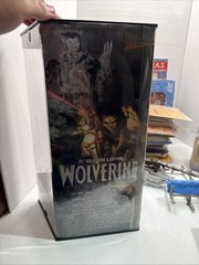 Marvel Studios 12″ Collector’s Edition Army Wolverine 2002 Toy Biz Box Damage