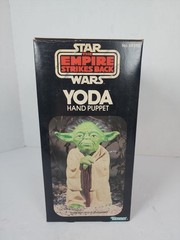 1980 Kenner Star Wars The Empire Strikes Back Yoda Hand Puppet with Box
