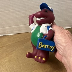 VINTAGE LYONS GROUP 1992 BARNEY PURPLE DINOSAUR BACK TO SCHOOL COIN PIGGY BANK!