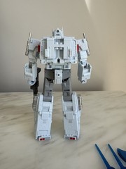 MD005 Transformers SS86 White Optimus Prime AKA Ultra Magnus