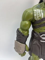 Hasbro Marvel Thor Ragnarok 13.5” Electronic Talking Gladiator Hulk Figure {135}
