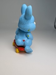 VINTAGE 1980s CARE BEARS COUSIN PVC MINI SWIFT HEART RABBIT ON SKATEBOARD