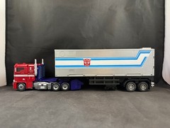 Trailer Adapter for Optimus Prime MPG17 to MP10 Trailer *Adapter ONLY