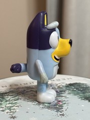 FIGURE Bluey & Friends BANDIT 2.5” Action Figure Poseable Toy Blue Heeler Dad