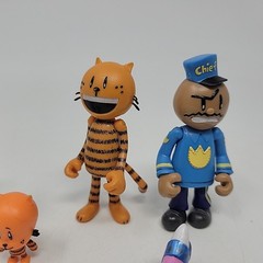 Lot of 5 Dog Man Petey Chief Flippy The Fish Figures Jakks Poseable Joints EUC