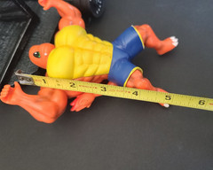 Pokémon Fitness Muscle Man Weight Lifter Charmander Figure