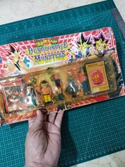 Vintage Bootleg Rare Yugioh toys figure & card Dungeon Dice Monsters Yugi Oh!