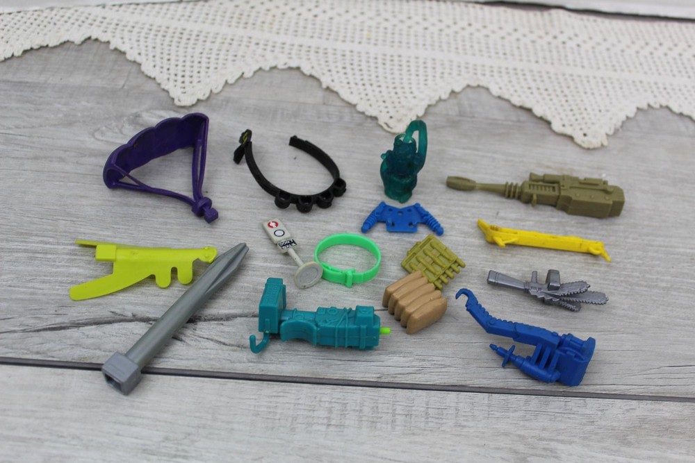 Action Figurine Toy Weapons Accessories 15 pieces GI Joe Ghostbusters 80’s 90’s