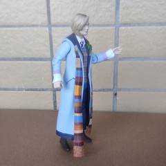 Doctor Who THE 13th Thirteenth doctor the REGENERATION FIGURE 5.5″ old #w1