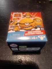 18 DESPICABLE ME 4 Movie Mini Minions 2″ Figure New In Retail Display Box