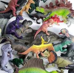 Dinosaur Action Figures Lot Jurassic Bundle Collection Toy Set Junk Drawer VTG.
