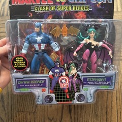 Video Game Super Stars Marvel Capcom Captain America vs Morrigan Figures NIB NEW