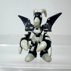 Hasbro Medabots Blackram Figure Black Wing Goat Robot 2.5″ 2001 Vintage Takara