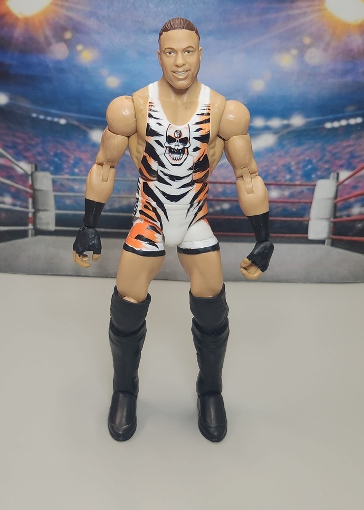 Mattel WWE Elite Series 91 Rob Van Dam Wrestling Action Figure RVD