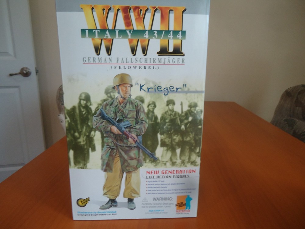 Dragon WWII Italy 43/44 German “Krieger” 12″ Action Figure w/Accessories