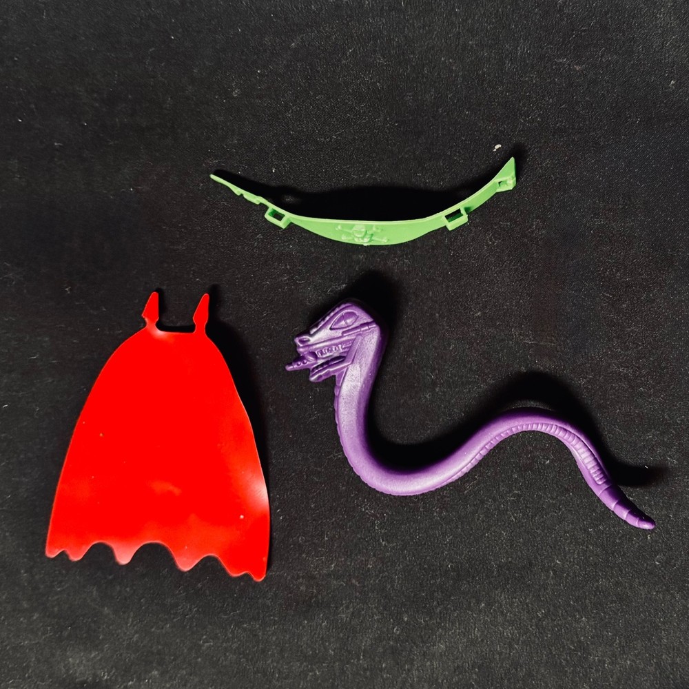 VINTAGE 1984 MASTERS OF THE UNIVERSE ORIGINAL PARTS FOR ACTION FIGURES MATTEL