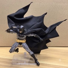 CT Toys Batman Mafex 126 Hush Action Figure 6″ Black Suit DC Comic Statue Toy