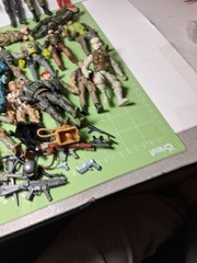 Toy Soldier 3 34 Inch Lot With Accessories.