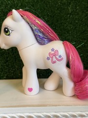 🌈 Hasbro My Little Pony Cute Curtsey With Bird 2005 G3 MLP Clean 🧼 & Cute