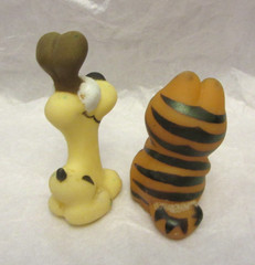 VTG LOT GARFIELD & ODIE Pencil Sharpener, Figures, On Scooter, 3 Dispenser, PAWS