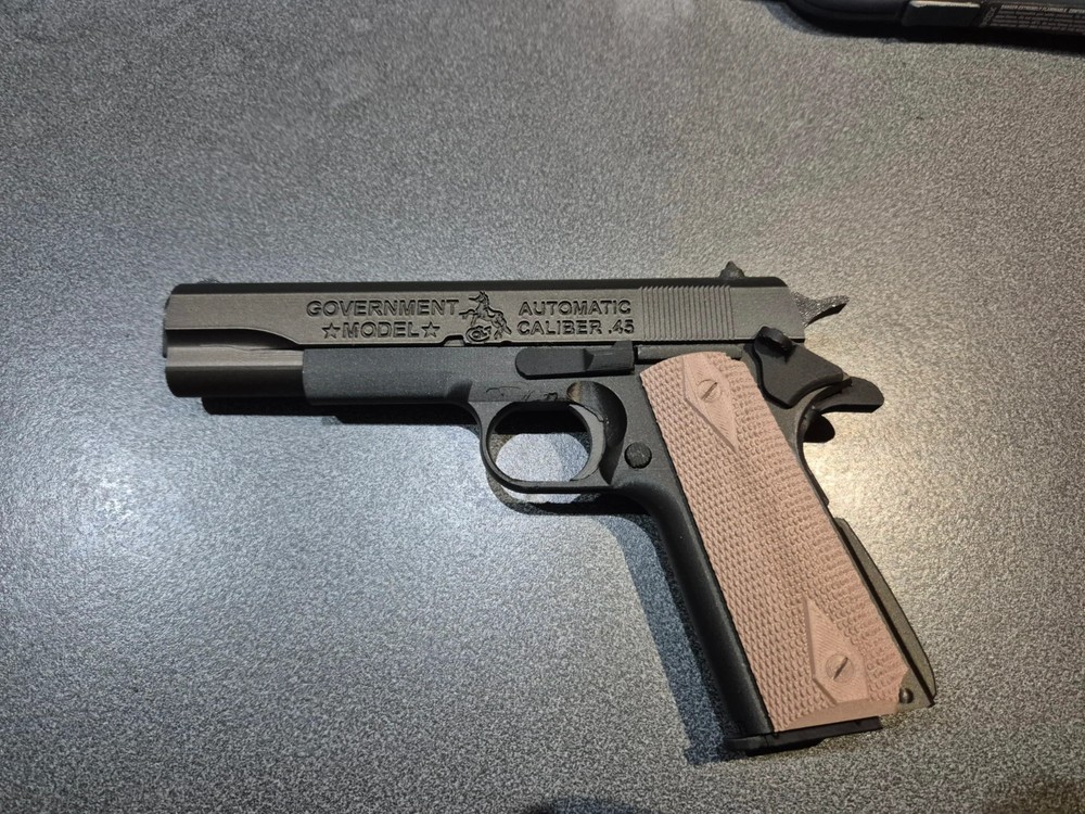 M1911 Pistol 1:1 Prop Cosplay Costume