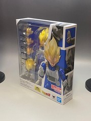 Bandai S.H.Figuarts Super Saiyan Vegeta Dangerous Pride Dragon Ball Z New