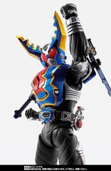 Bandai S.H. Figuarts Shinkoccho Seihou Kemen Rider KABUTO Gatack Hyper Form USA