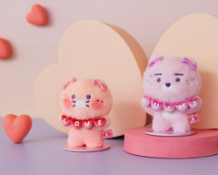 KAKAO Friends RYAN Valentine HUG ME Plush Doll on Magnetic Standing Base 10*14cm