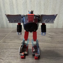 Transformers Generations War for Cybertron: Earthrise Deluxe Class Bluestreak