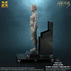 Metropolis Maschinenmensch Maria 1:8 Scale Model Kit Figure X-PLUS Silver Screen