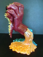 STRANGER THINGS – UPSIDE DOWN Custom Kidrobot Santa Cruz Screaming Hand Figure
