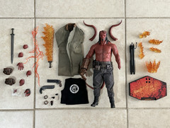 Hot Toys Hellboy MMS5247