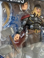 Hasbro Marvel Legends Maximum Series Thor 6-Inch Action Figure New In Stock