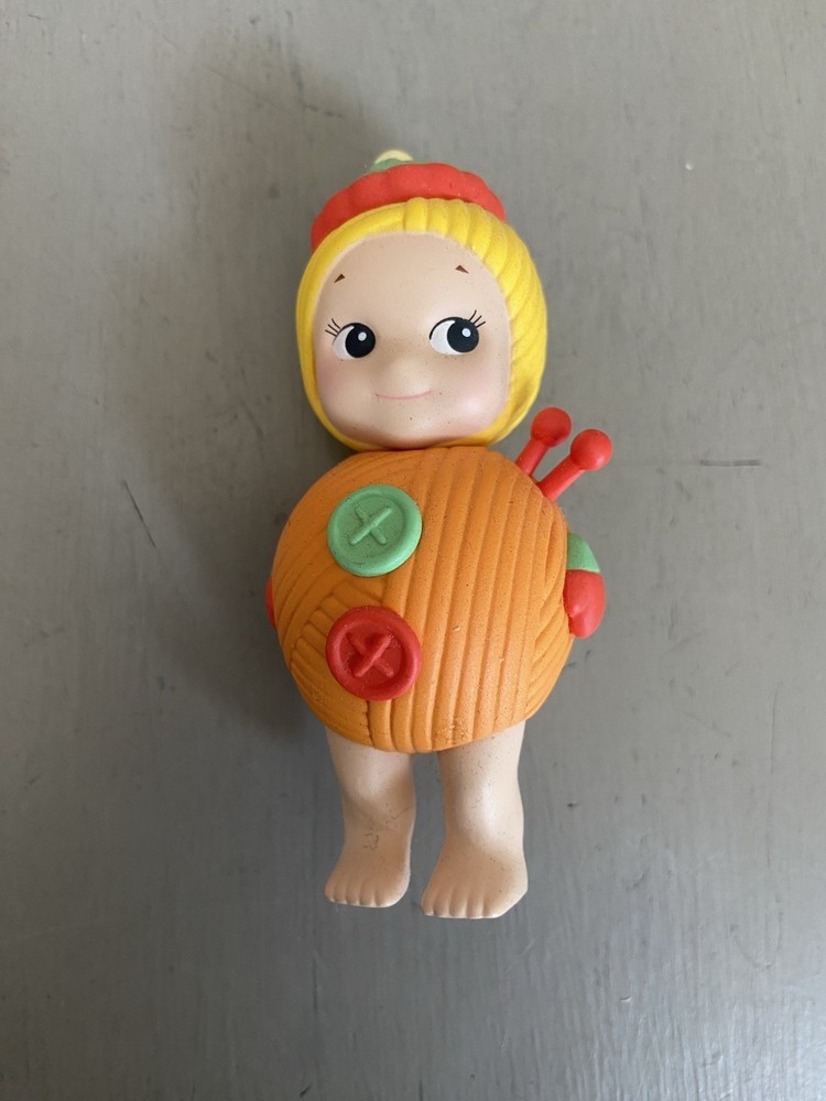 Sonny Angel Christmas Series Yarn Ball Secret – Authentic 2019