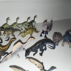 Jurassic World Captivz Rebirth Color Change Dinosaur Lot Of 24 No Cards Or Token