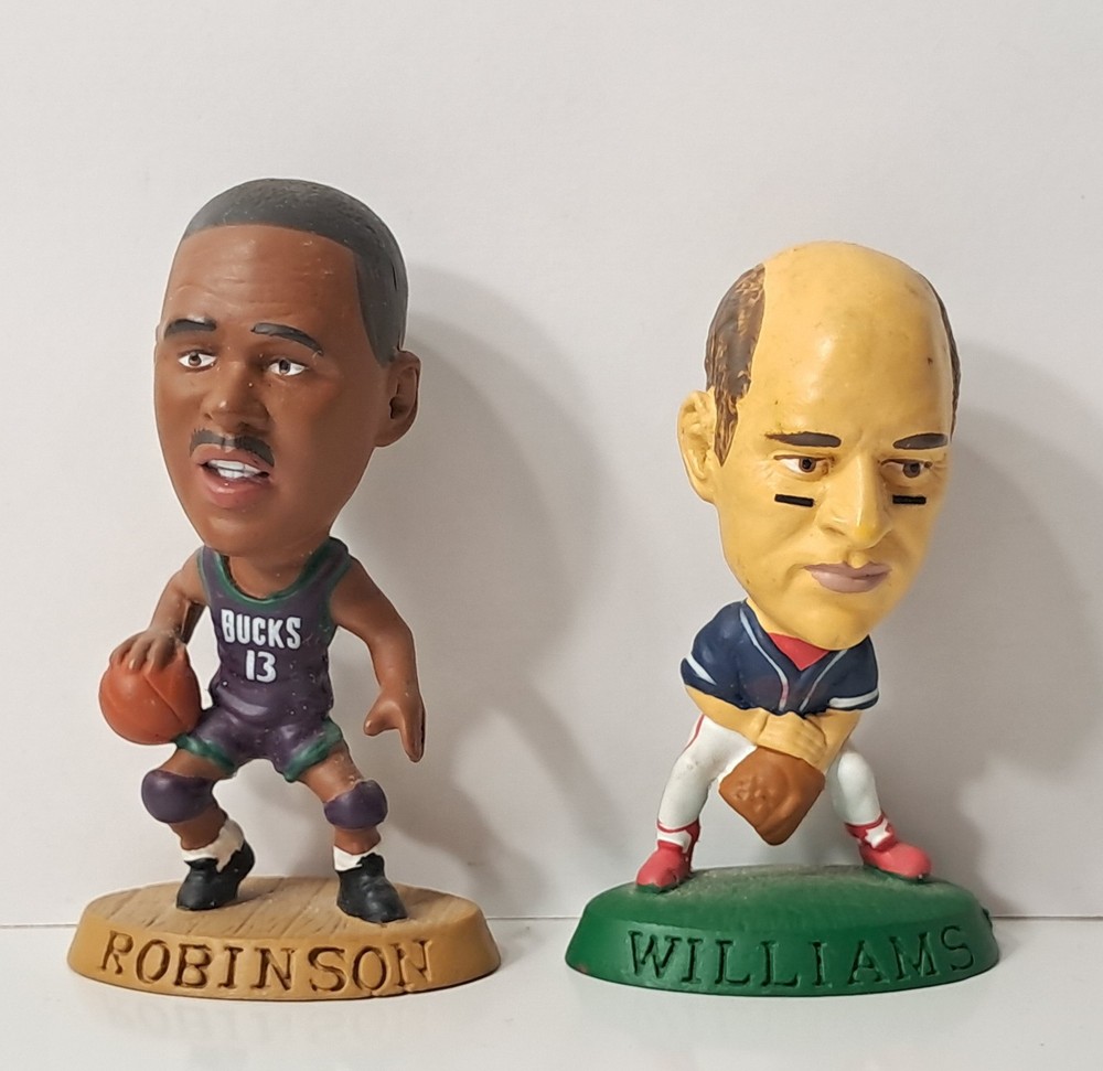 Glenn Robinson Milwaukee Bucks/Matt Williams Cleveland Indians 3” Action Figure