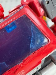Transformers Studio Series 86 Ironhide Voyager Class Figure with 1 weapon