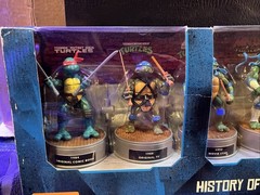 Playmates TMNT History Of Leonardo 8 Action Figure Box Set 2015