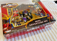 Power Rangers Mystic Force 7″ Wolf King Megazord Mini Set – New