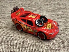 Disney Pixar The World of Cars Burning Up the Track Case & 34 diecast Cars rare