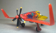 Disney Planes Ishani Indian Racer #6 Deluxe Diecast 1:55 FC