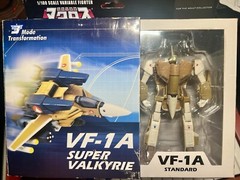 VF-1A STANDARD SUPER VALKYRIE