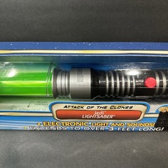 2002 Star Wars Attack of the Clones MISB Green Electronic Jedi Lightsaber Hasbro