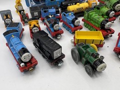 28 THOMAS THE TANK ENGINE TRAIN CARS & VEHICLES, ERTL, BRITT ALLCROFT, GULLANE