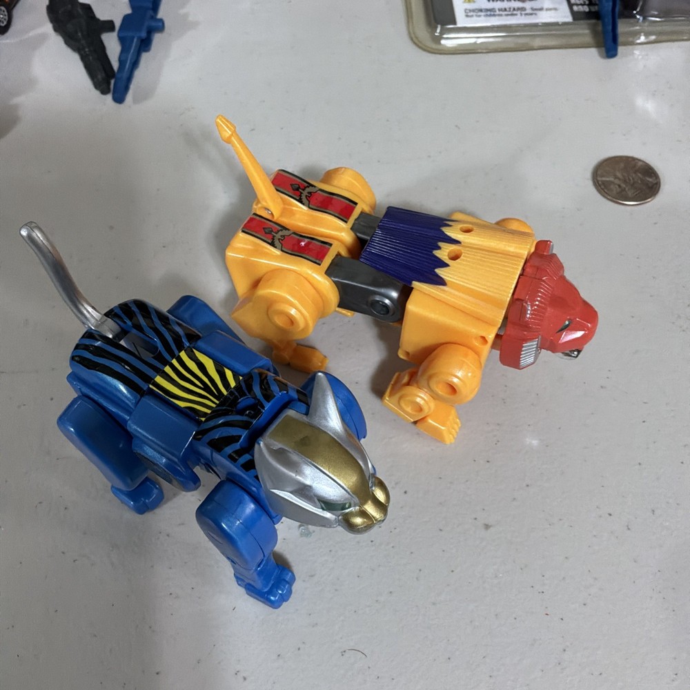 Robo-Kats Lion Cat Fighting Transformable Robots Tek Toys Robot Action Figure