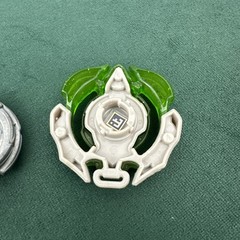 HASBRO Beyblade Burst SlingShock E4743 Thorns-X Minoboros M4.0.Needle-S Used