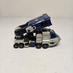 Hasbro Transformers Energon Barricade Powerlinx Combiners Bruticus Maximus 2004