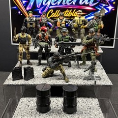 Chap-Mei Lot of 9 Soldiers with Tactical Weapons and Accessories Set